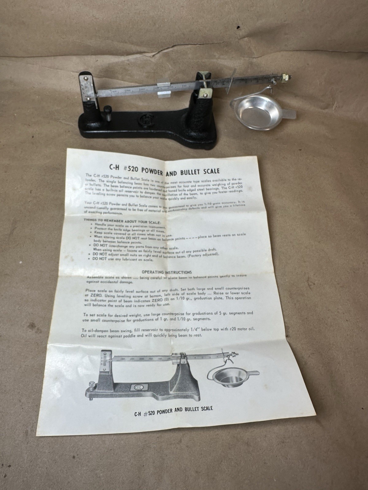 C-H #520 Powder & Bullet Scale Reloading Scale w/ Box & Instructions