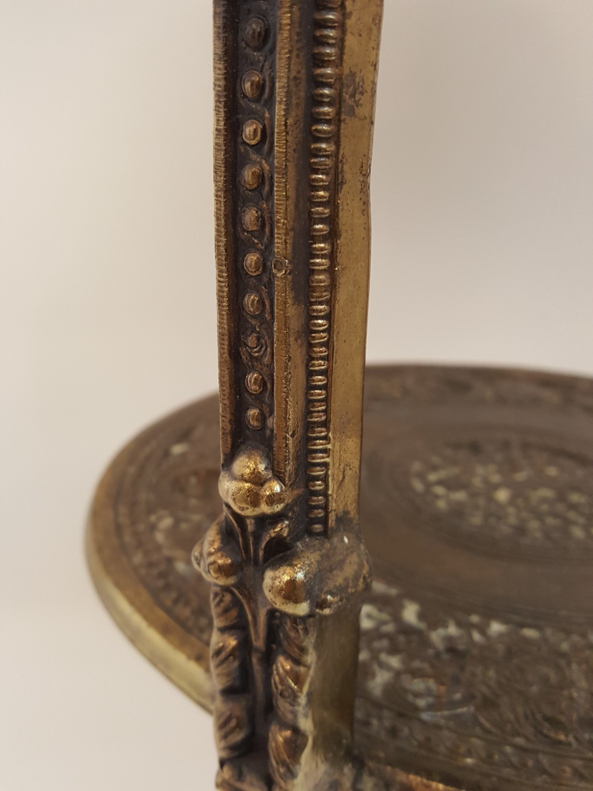 Vintage midcentury Moroccan gold gilt metal drinks table accent 2 tier 7184