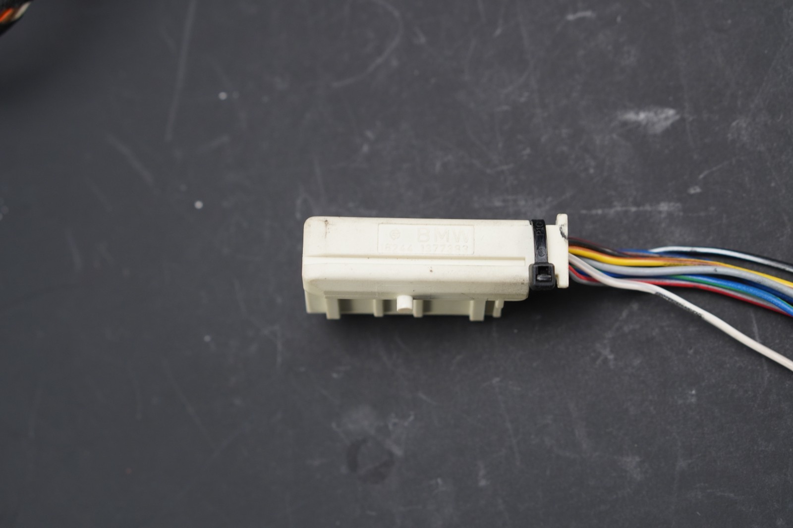 90-95 BMW E34 5 Series 525i Instrument Cluster Wire Harness Pigtail Connector