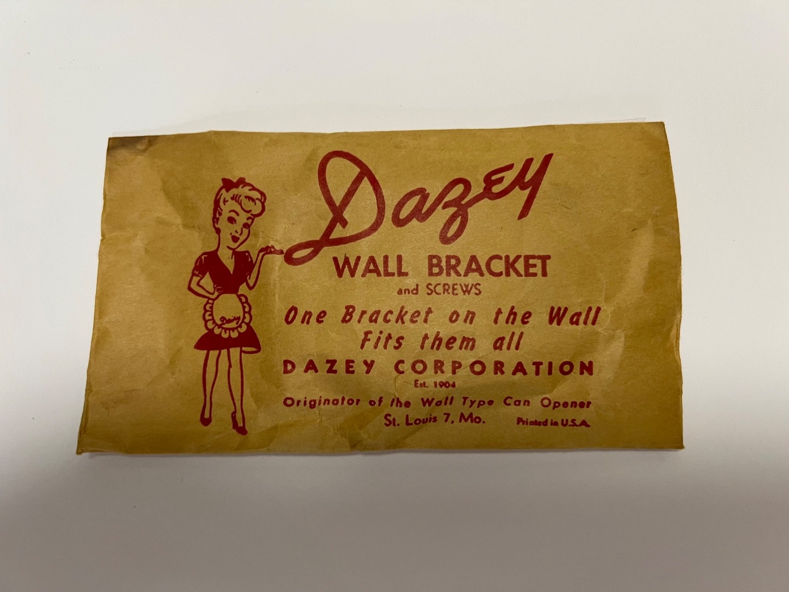 Amazing Chrome. "Dazy" Ice Crusher w/stand rare shaker top & wall Bracket