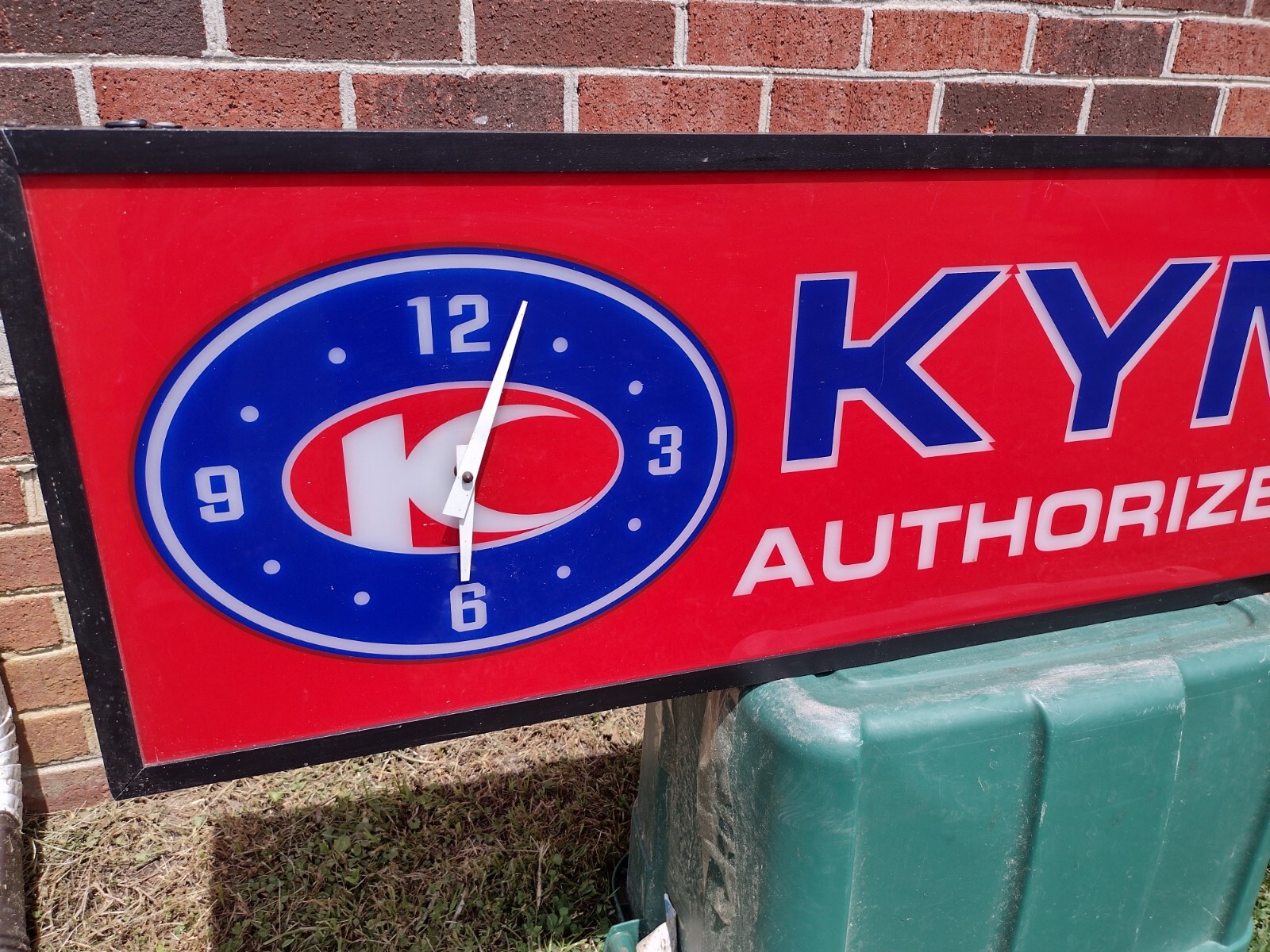 KYMCO Original Authorized Dealer Motorcycle Advertising Sign Light Up Clock Rare