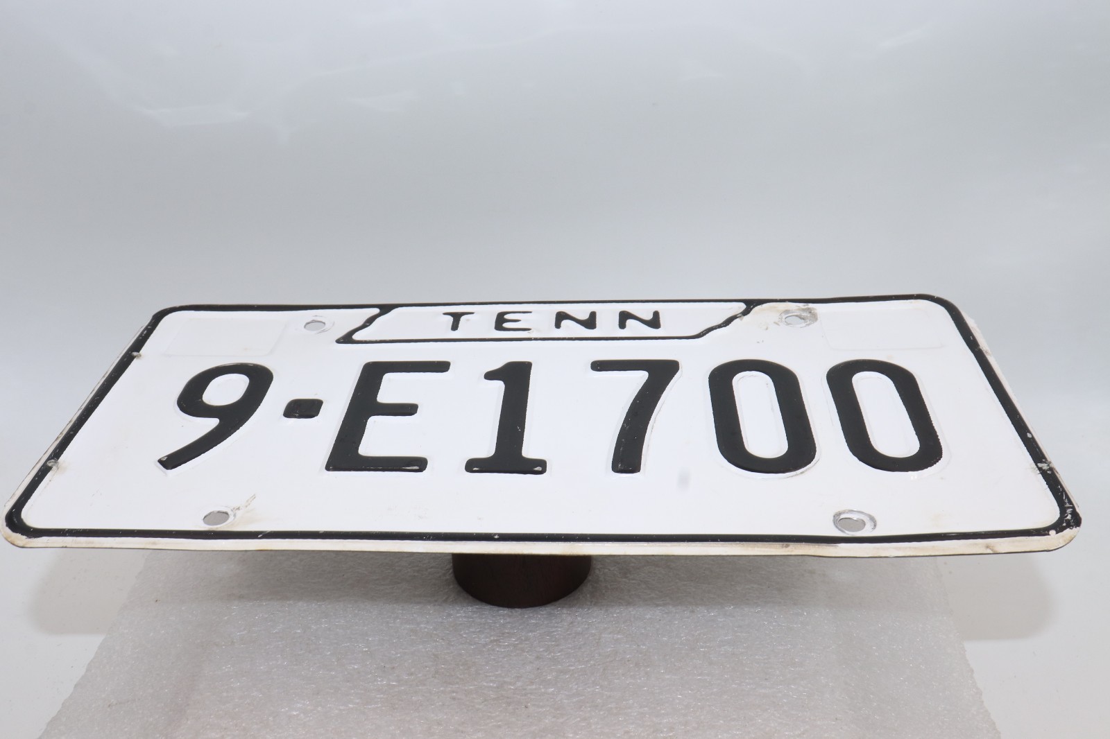 1971-1975 Tennessee License Plate Blount County " 9-E1700 "