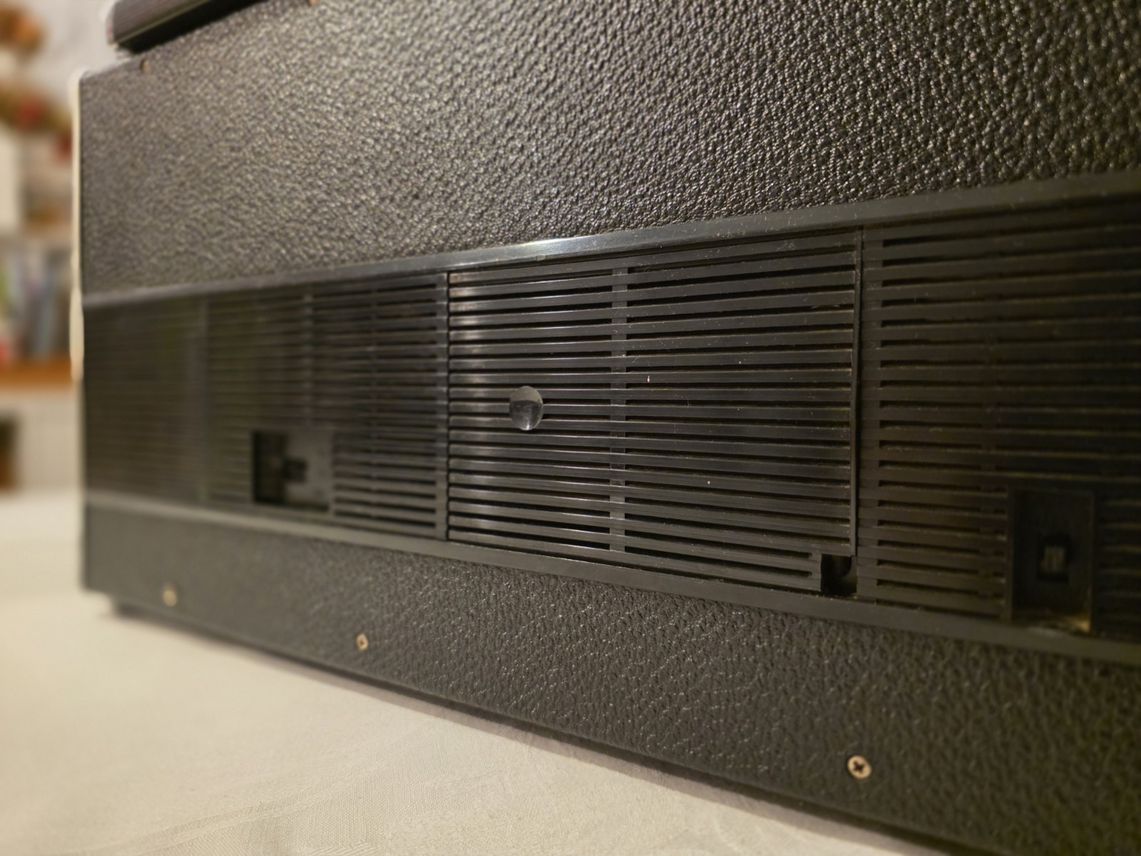 WORLD RECEIVER GRUNDIG SATELLIT 1000, new BELT