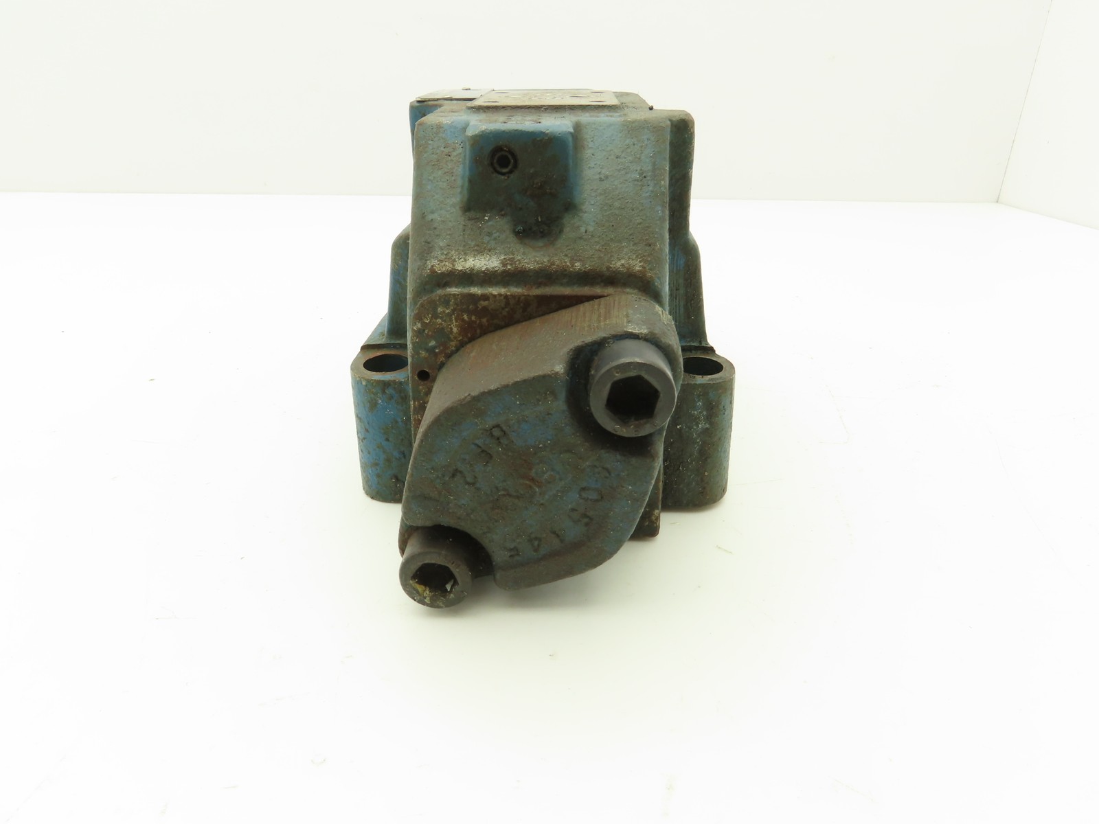 Rexroth 4WEH22E74/6EW110N-9ETK4 Hydraulic Directional Control Solenoid Valve