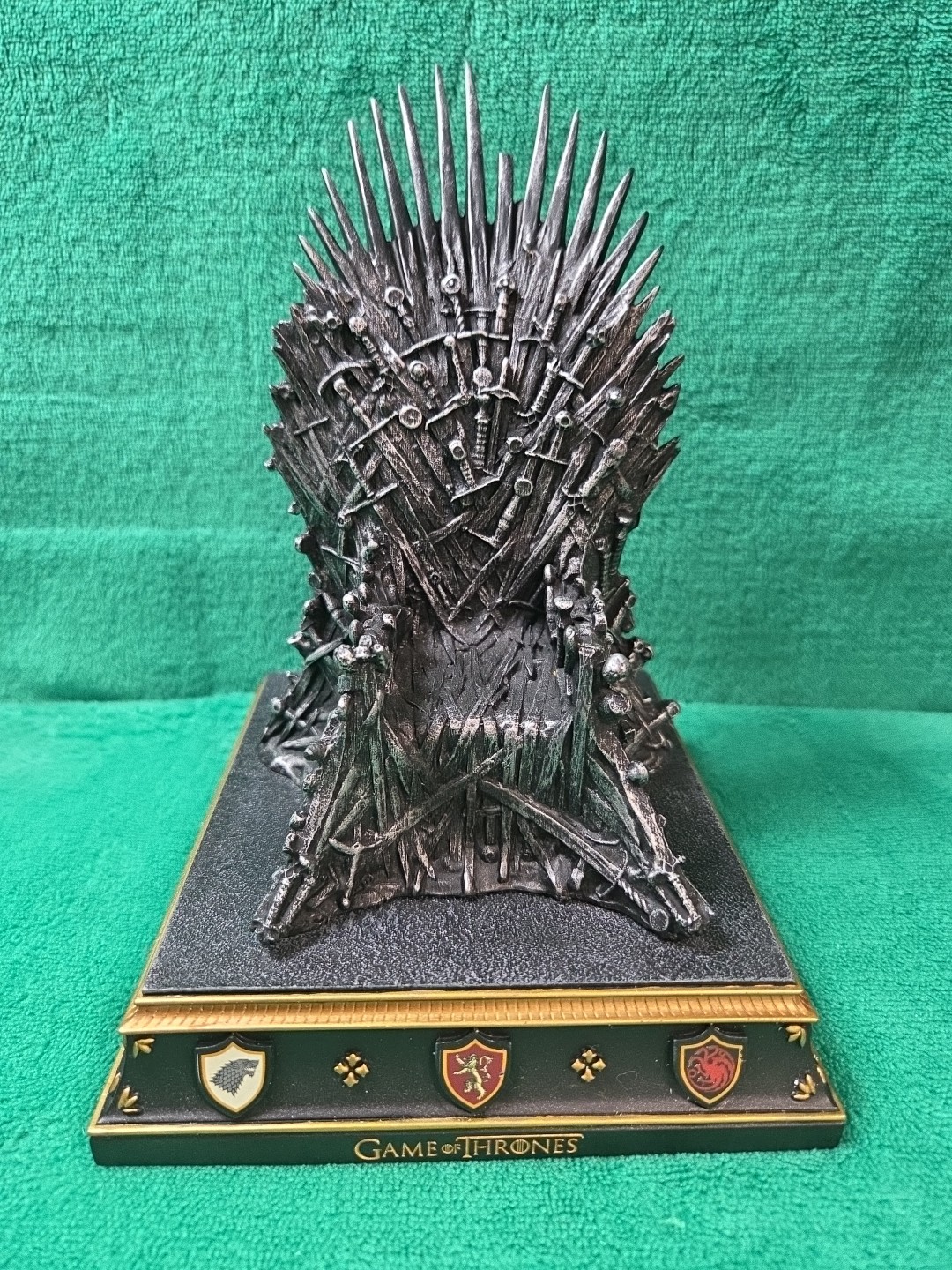 Game of Thrones The Iron Throne Bookend The Noble Collection FREE SHIPPING!!!