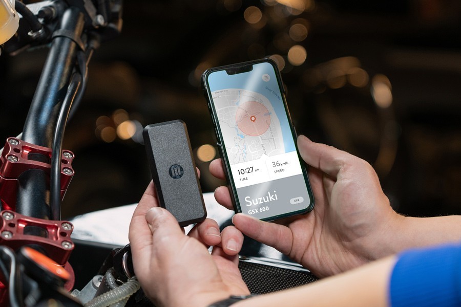 MONIMOTO 9 GPS Vehicle 5G Theft/Movement Tracker with Smartphone Alert App