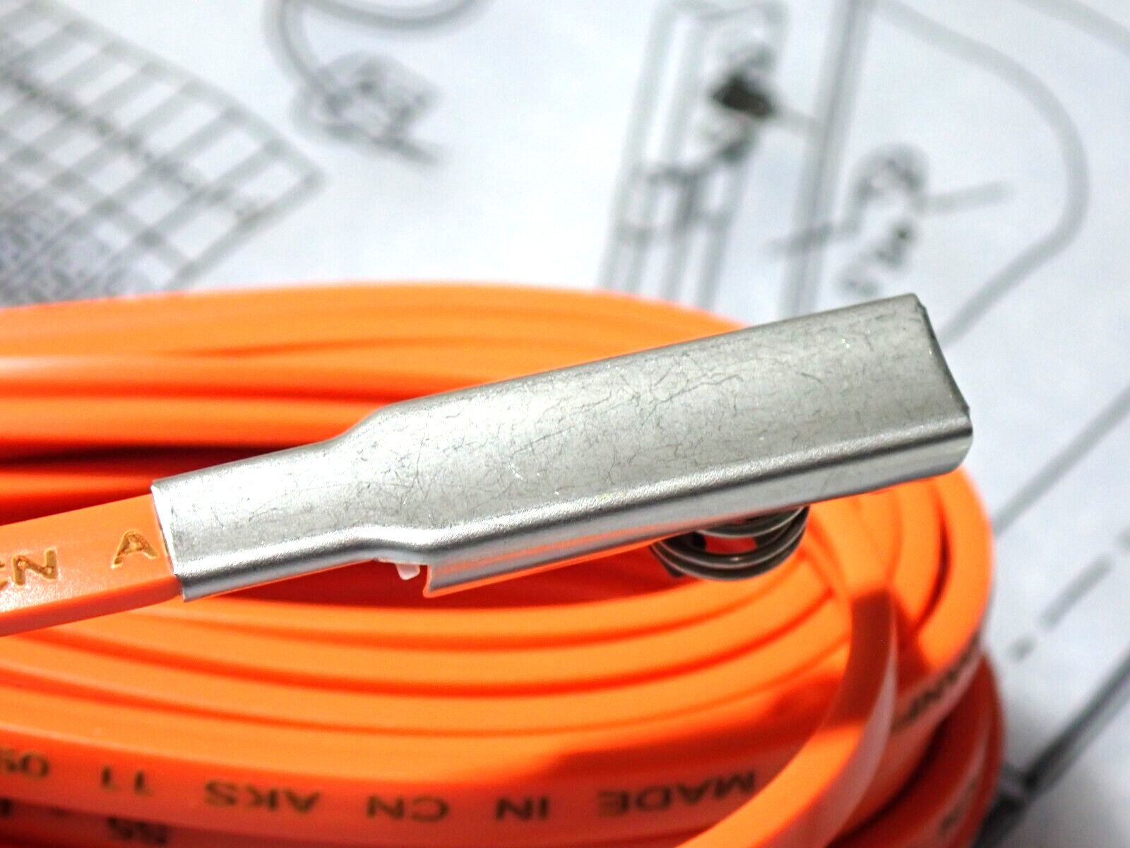 AKS 11 PT1000 DANFOSS TEMPERATURE SENSOR 097U0067 NEW