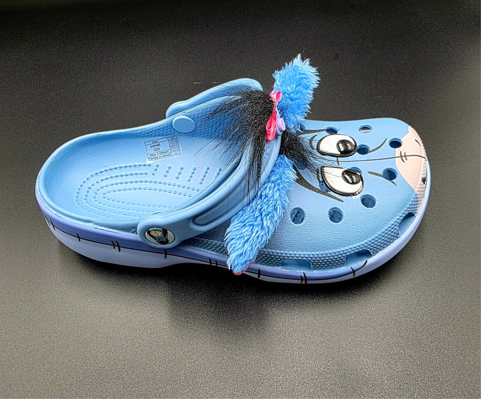 Crocs Disney Eeyore Winnie Pooh Limited Edition Gift Comfortable Unisex