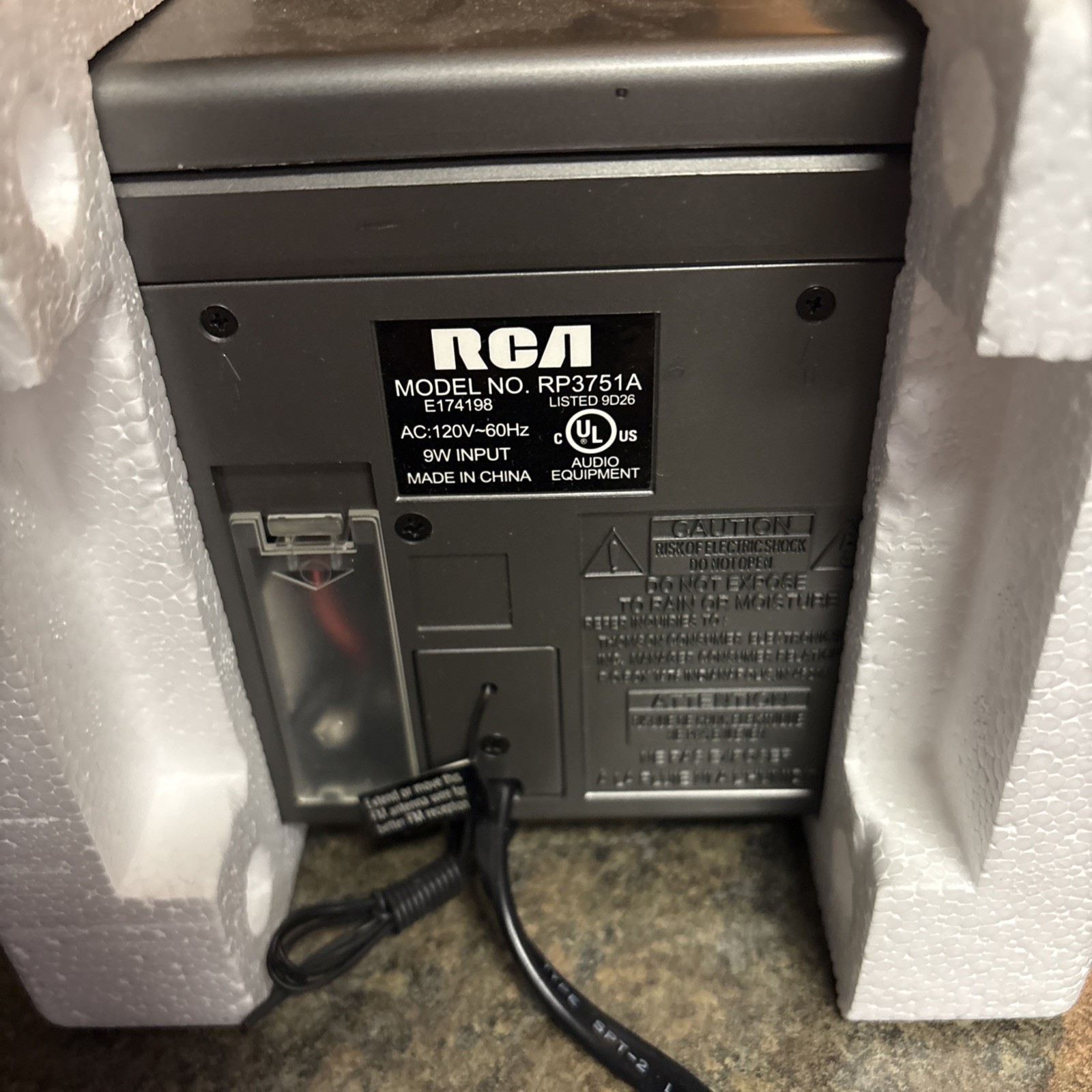 RCA Stereo CD Clock Radio RP3751A Dual Alarm AM FM Player Gray Compact Disc