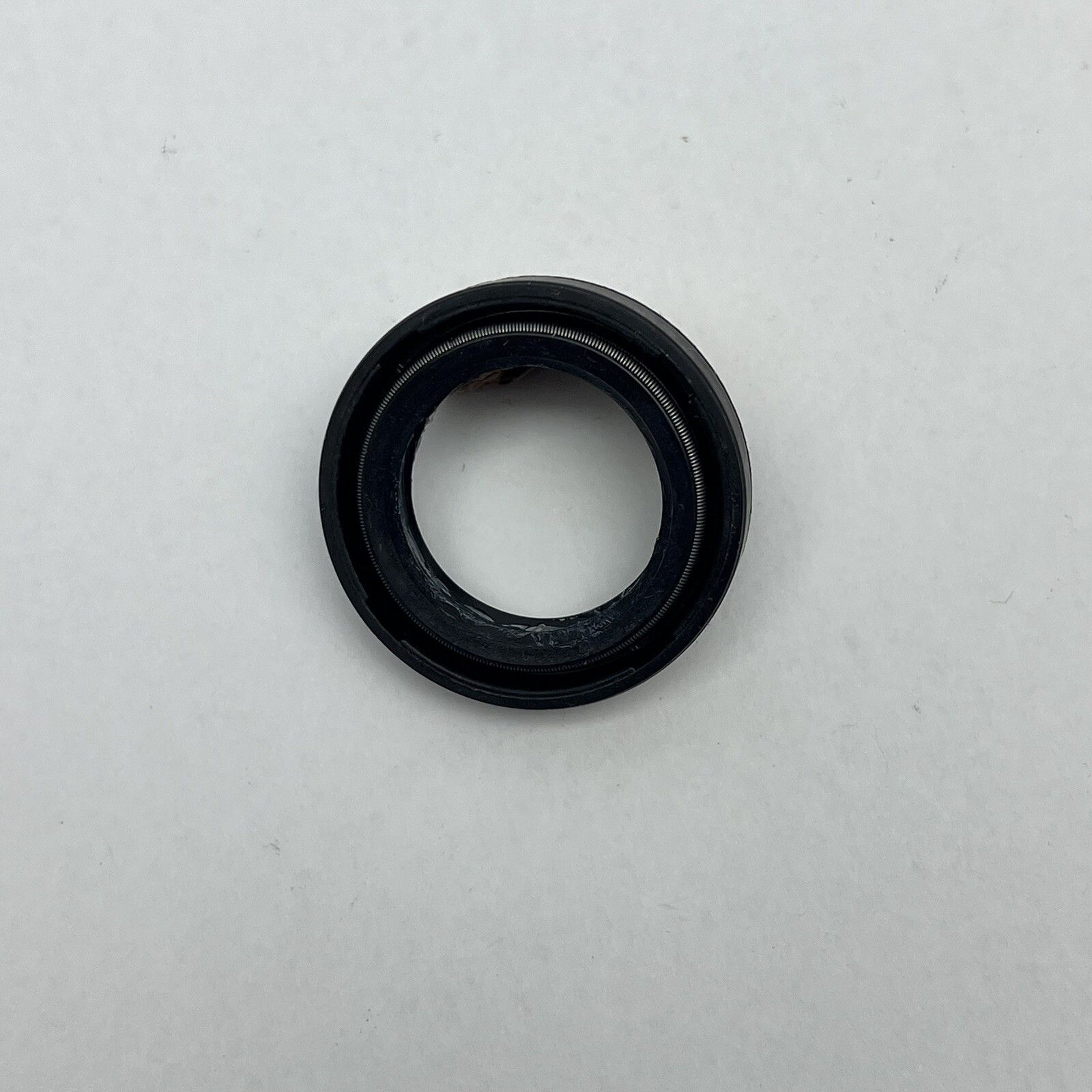 LOT OF 2 SHAFT OIL SEAL 5000604