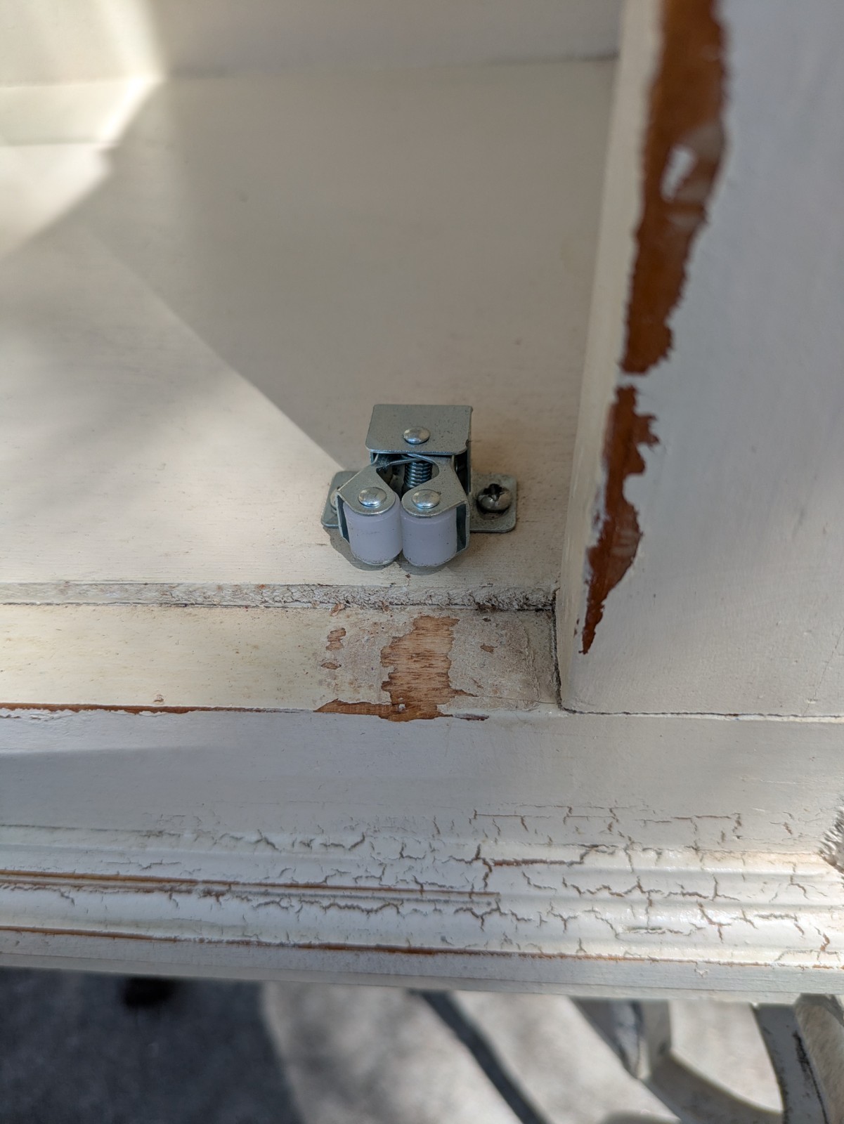 Vintage Shabby Chic French Country Cottage White Curio Display Cabinet Iron Legs