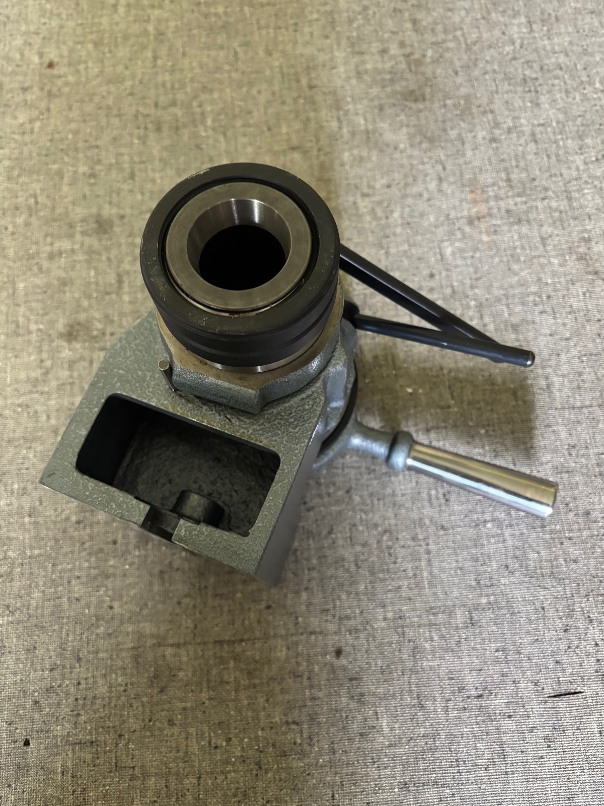 YUASA 550-004 HORIZONTAL/ VERTICAL 5C INDEXING FIXTURE 24 POSITION INDEX NICE!