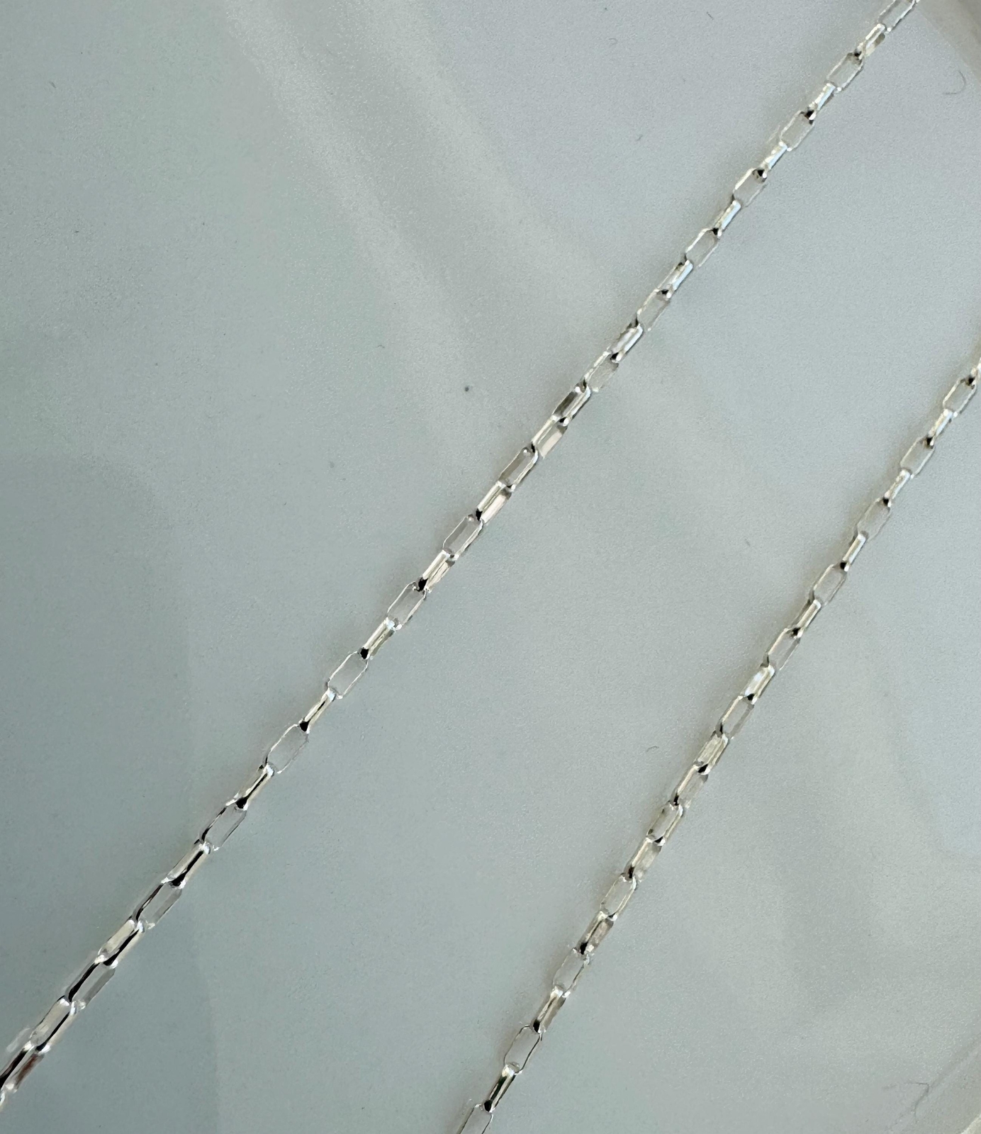 1.4mm x 3.5mm Flat Oval Rollo Chain Sterling Silver .925 by foot (C10533S)