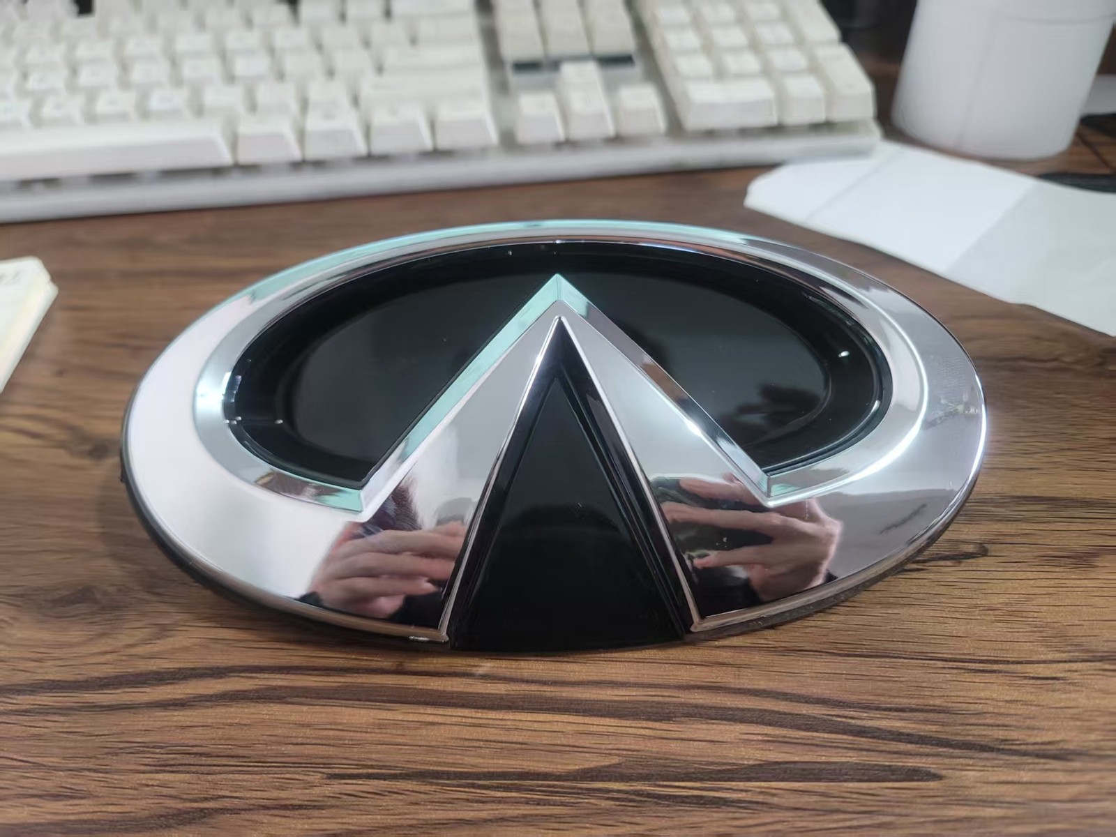 Fits 2018-2024 Q50 Front Chrome Emblem With Housing 628664HB0A