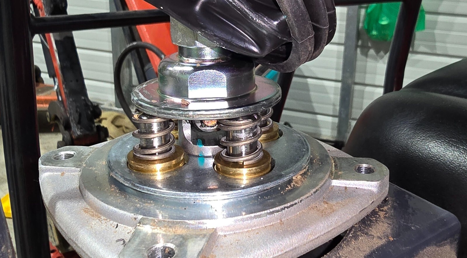 Mini Excavator & Mini Skidsteer Joystick Spring Mod - Jerky Pilot Controls?