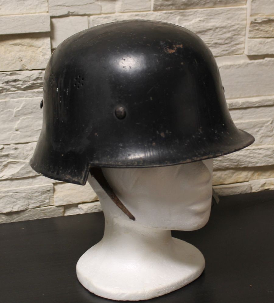 WW2 GERMAN STAHLHELM HELMET  FSP M34 FIREFIGHTERS  FIRE PROTECTION POLICE (a)