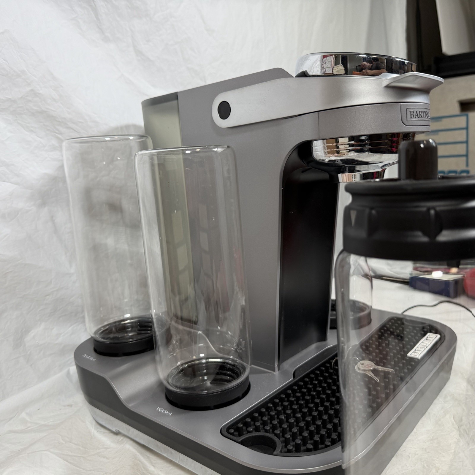 Bartesian 55306 Premium Pro Cocktail Machine Complete Keys Bottles Tested Clean