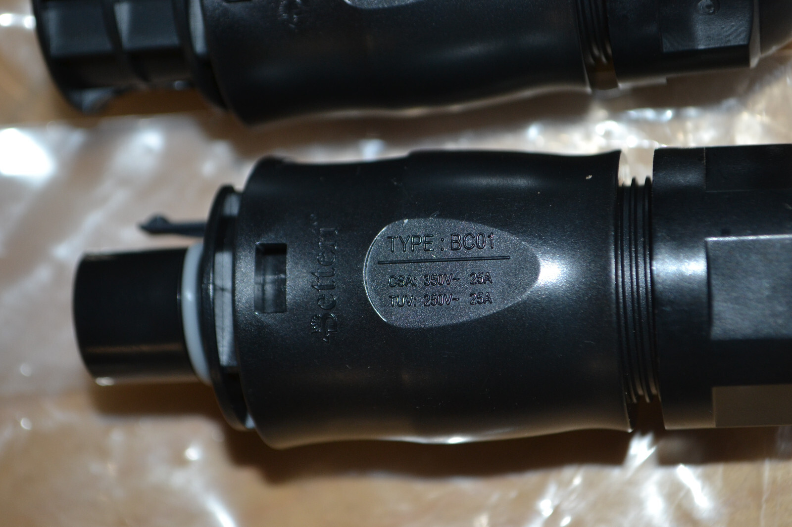 Betteri BC01 Socket Plug Set Photovoltaic Connector 8.5x5x2cm ABS AC Male/female