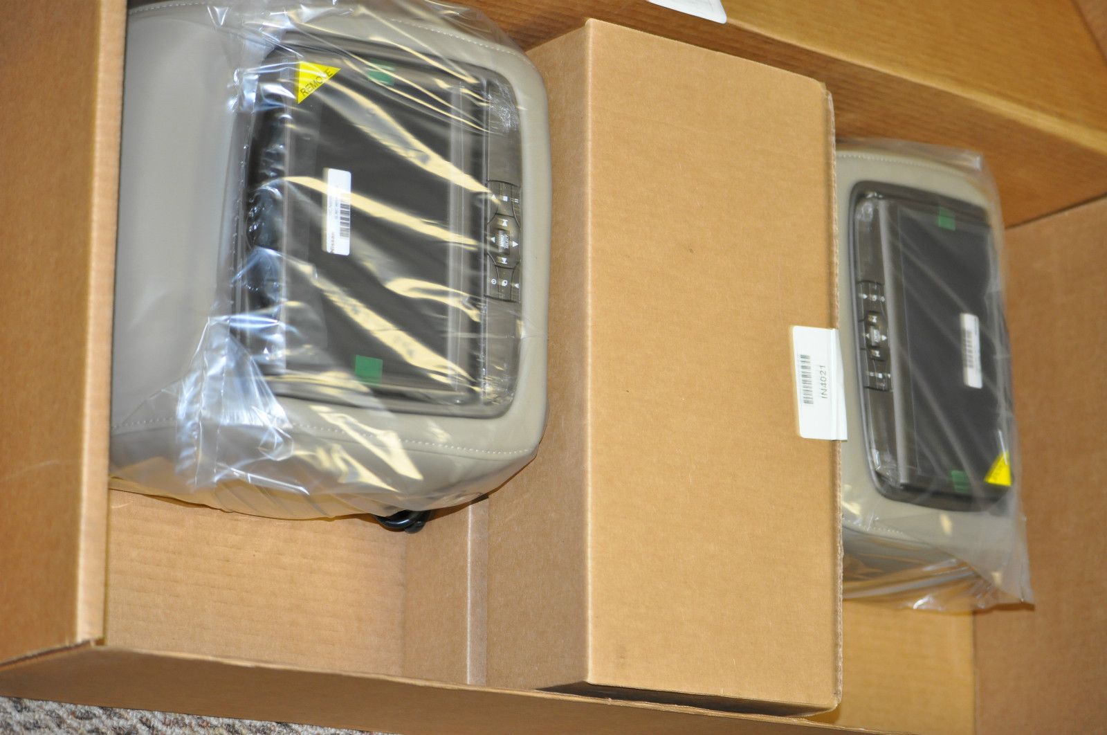 Authentic Nissan Headrest DVD Beige leather Murano 999U8-CV001 2009-2015