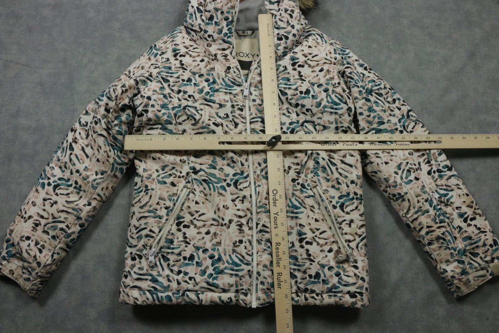 Roxy Ski Jacket Girls 12 Beige Animal Print DryFlight 10K Hooded Winter Coat