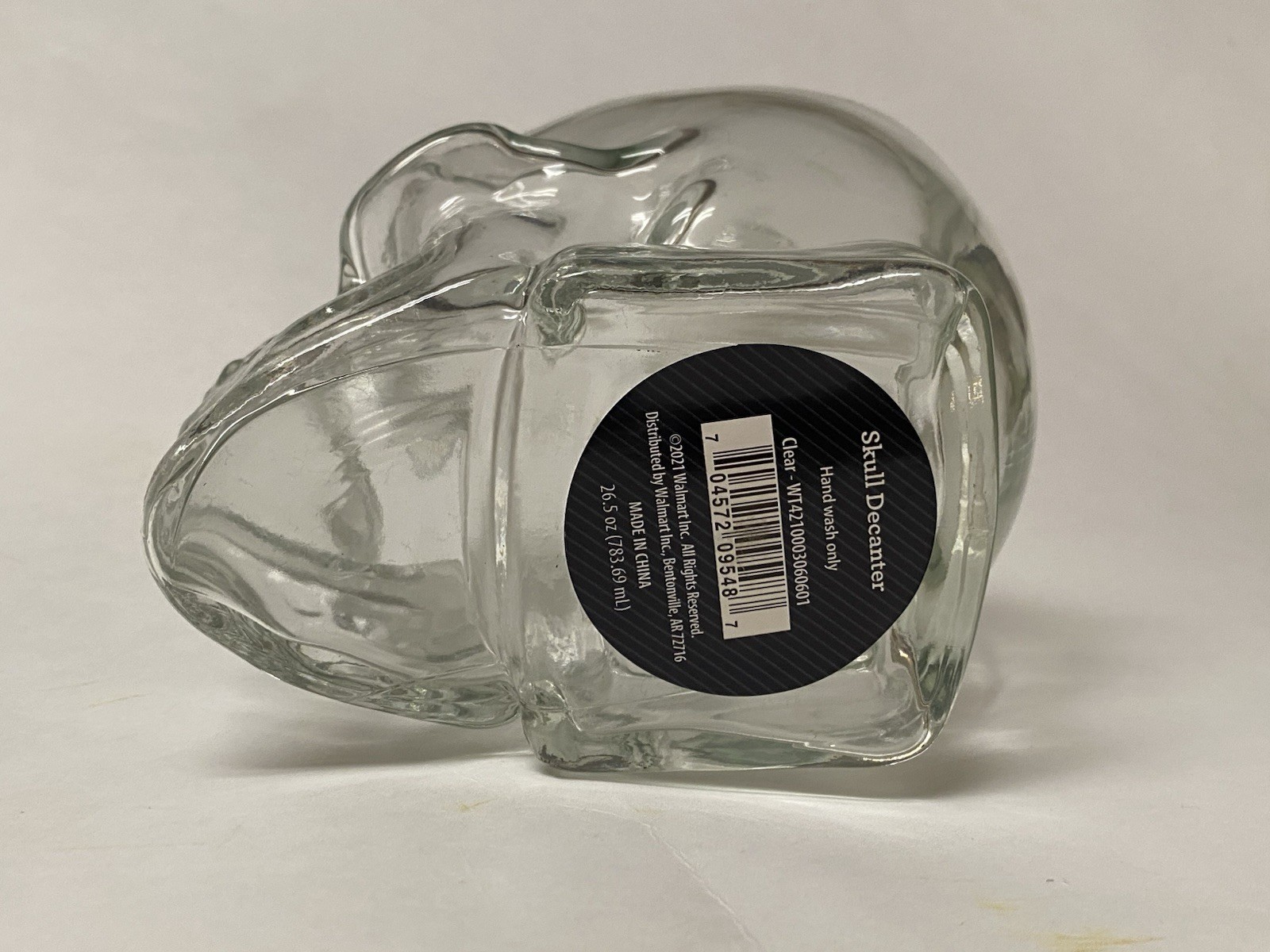 Halloween Skull Decanter with Airtight Skull Stopper Clear Glass 26.5 oz. New