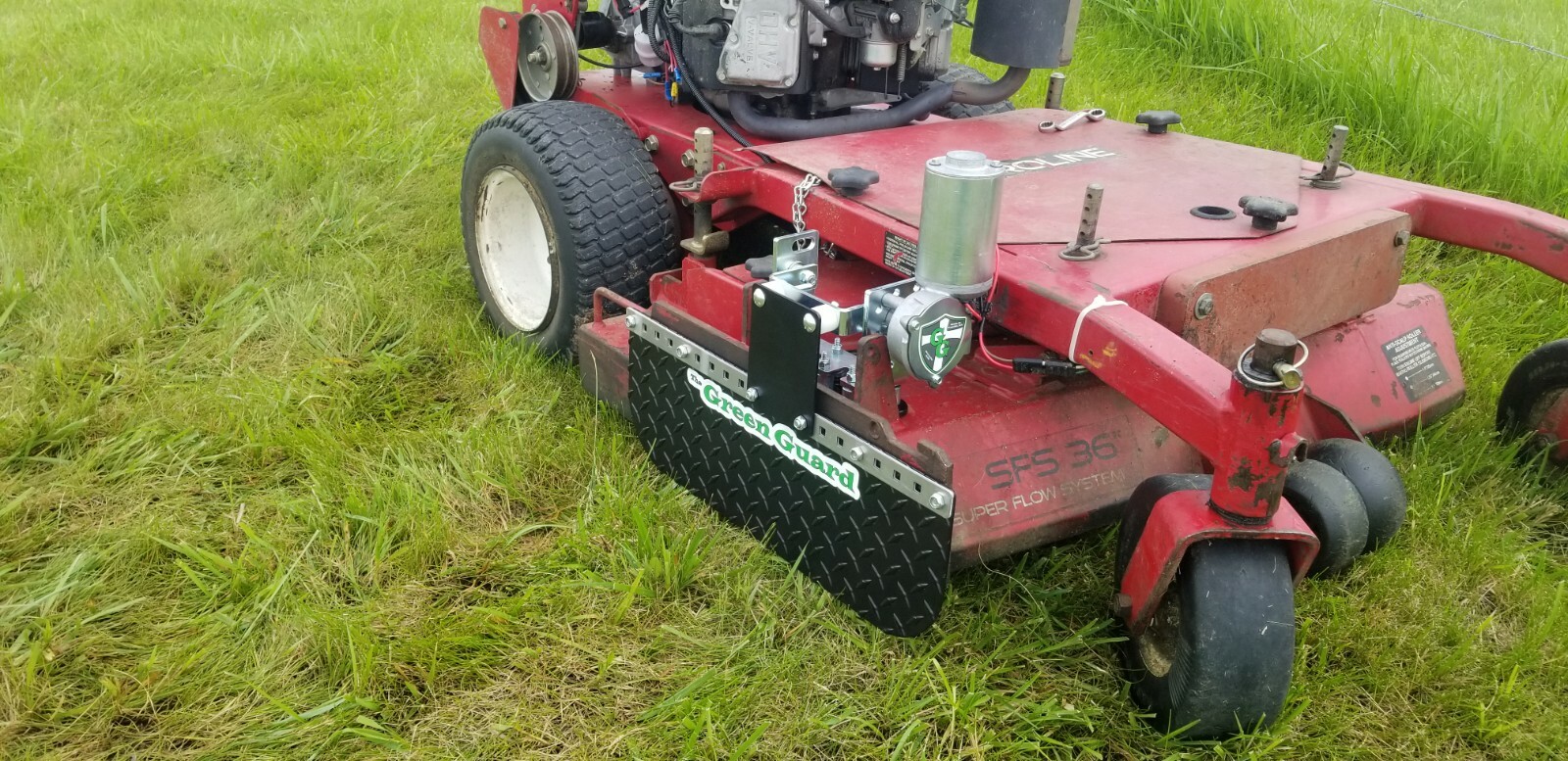 The Green Guard 'SLIM [HD]' - Motorized Chute Blocker with Aluminum Guard