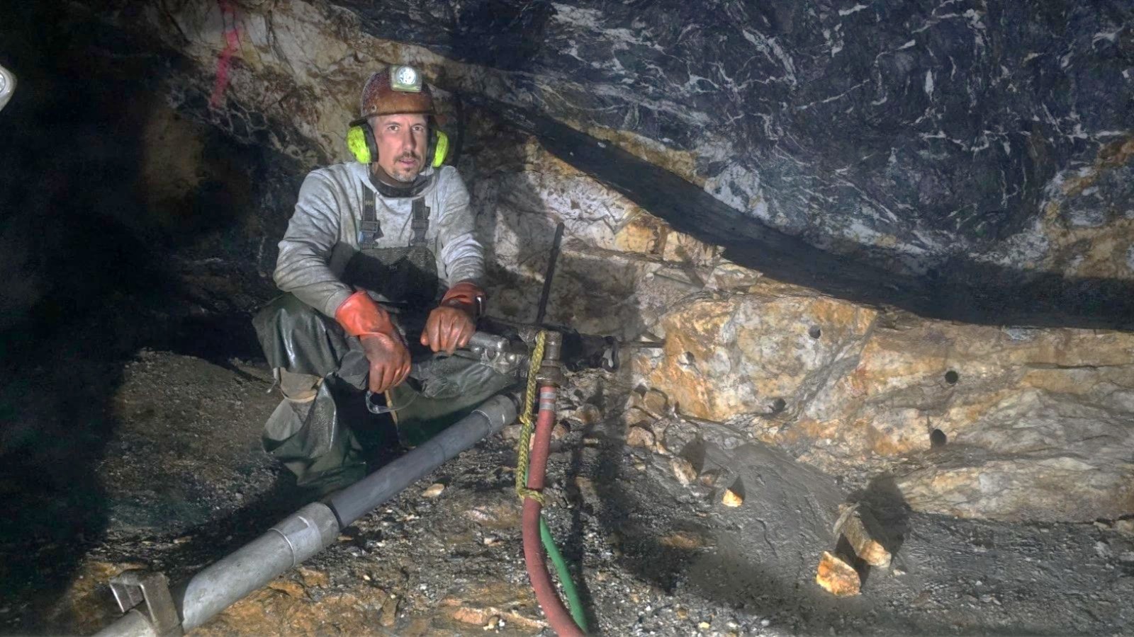 Reprocessed Smelting Slag (Gold/Silver Recovery), Approx. 1 gallon