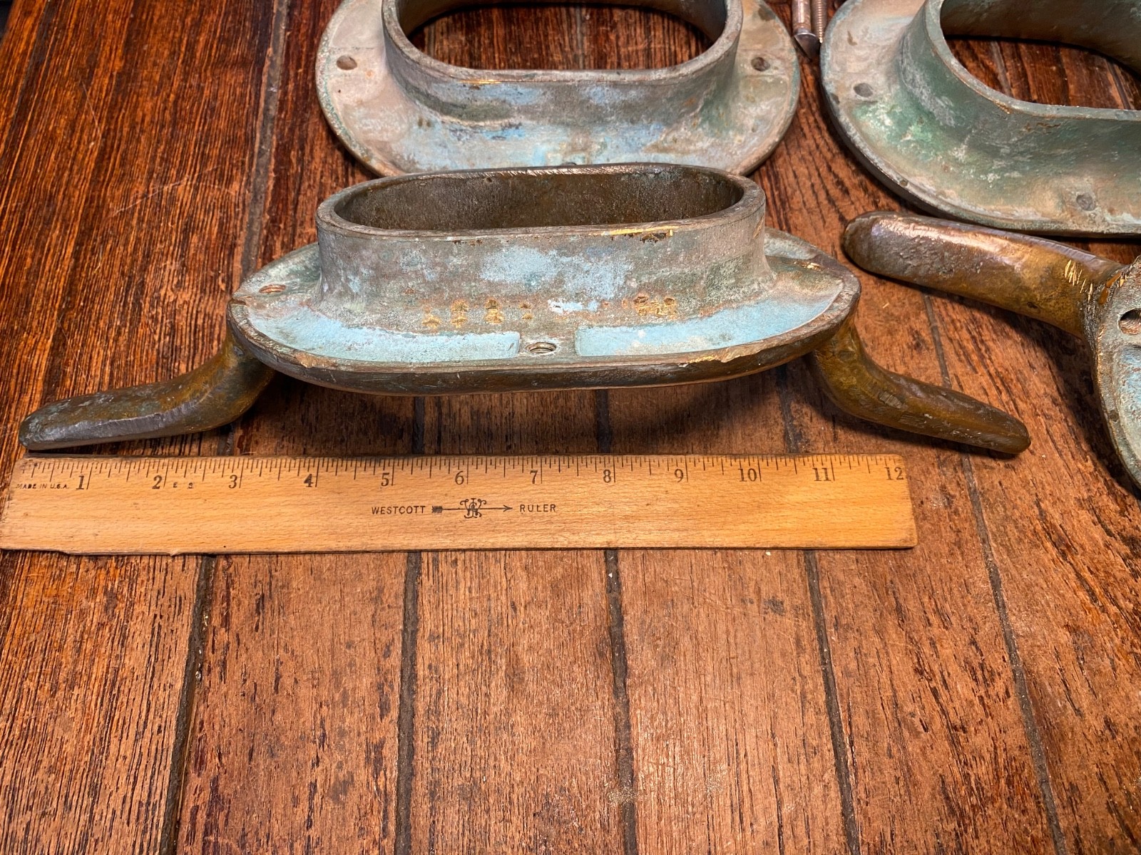 PAIR OF LARGE VINTAGE CAST BRONZE COMBINATION CLEAT/HAWSE HOLES 13" NICE PATINA!