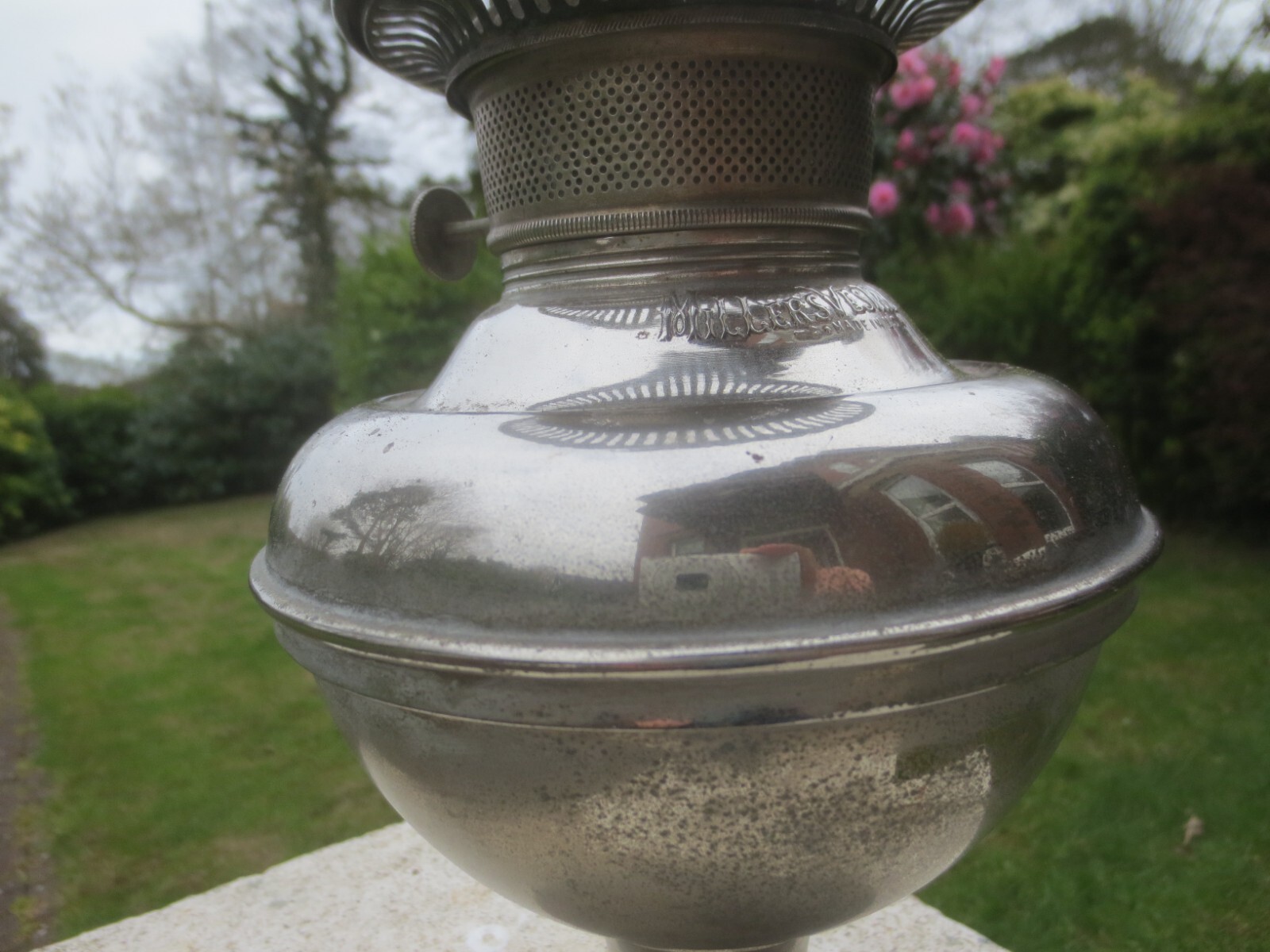 MILLER VESTAL OIL LAMP MADE IN USA With Chimney Shepherds Hut Oil Lamp