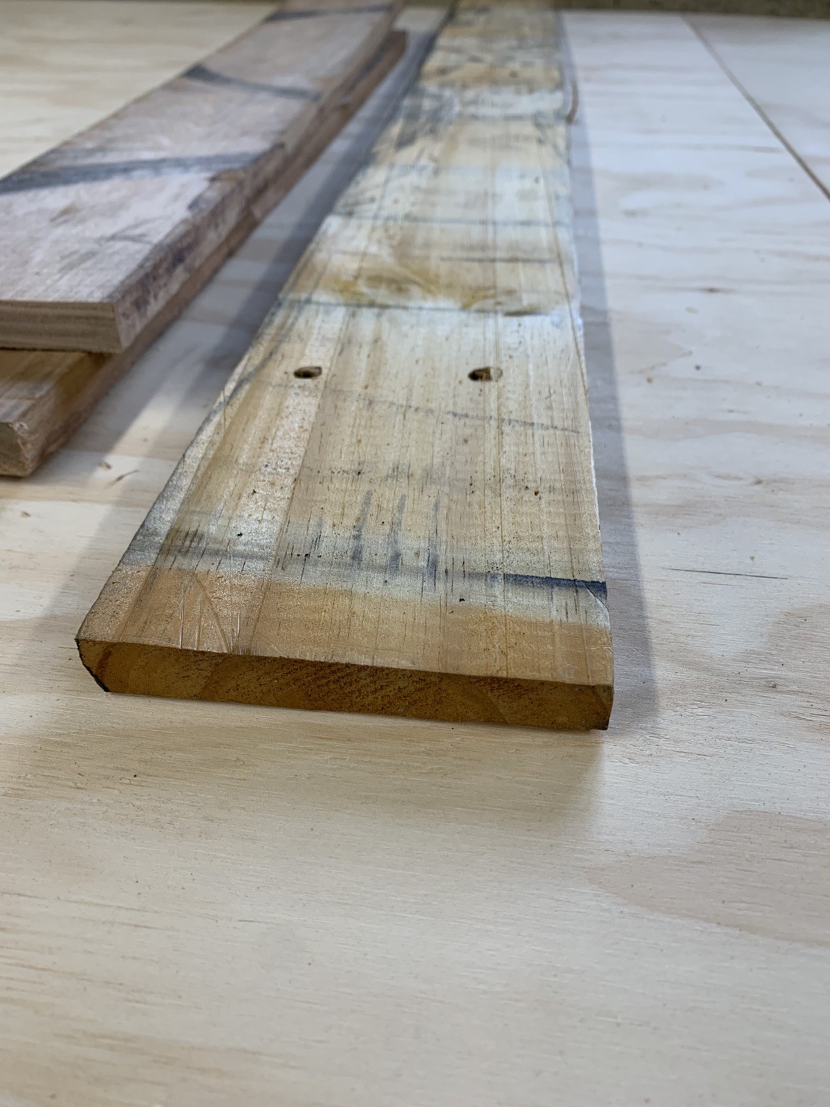 Pallet Boards Reclaimed Oak/pine NAIL FREE 10pcs 10sqft