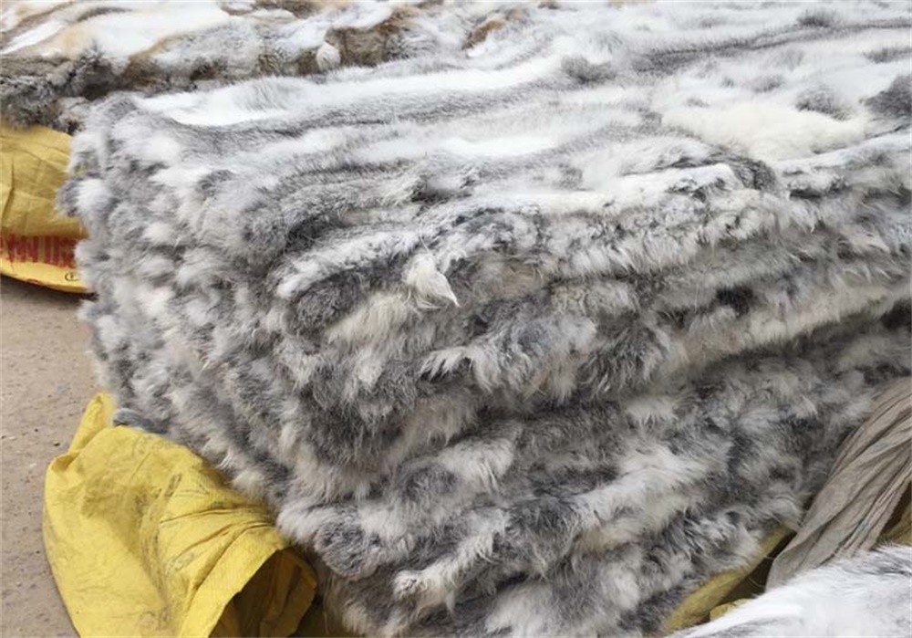 Real Rabbit FUR Throw Blanket Patchwork Skin Fur Rug 42" x 22" Pelz Leather Pelt