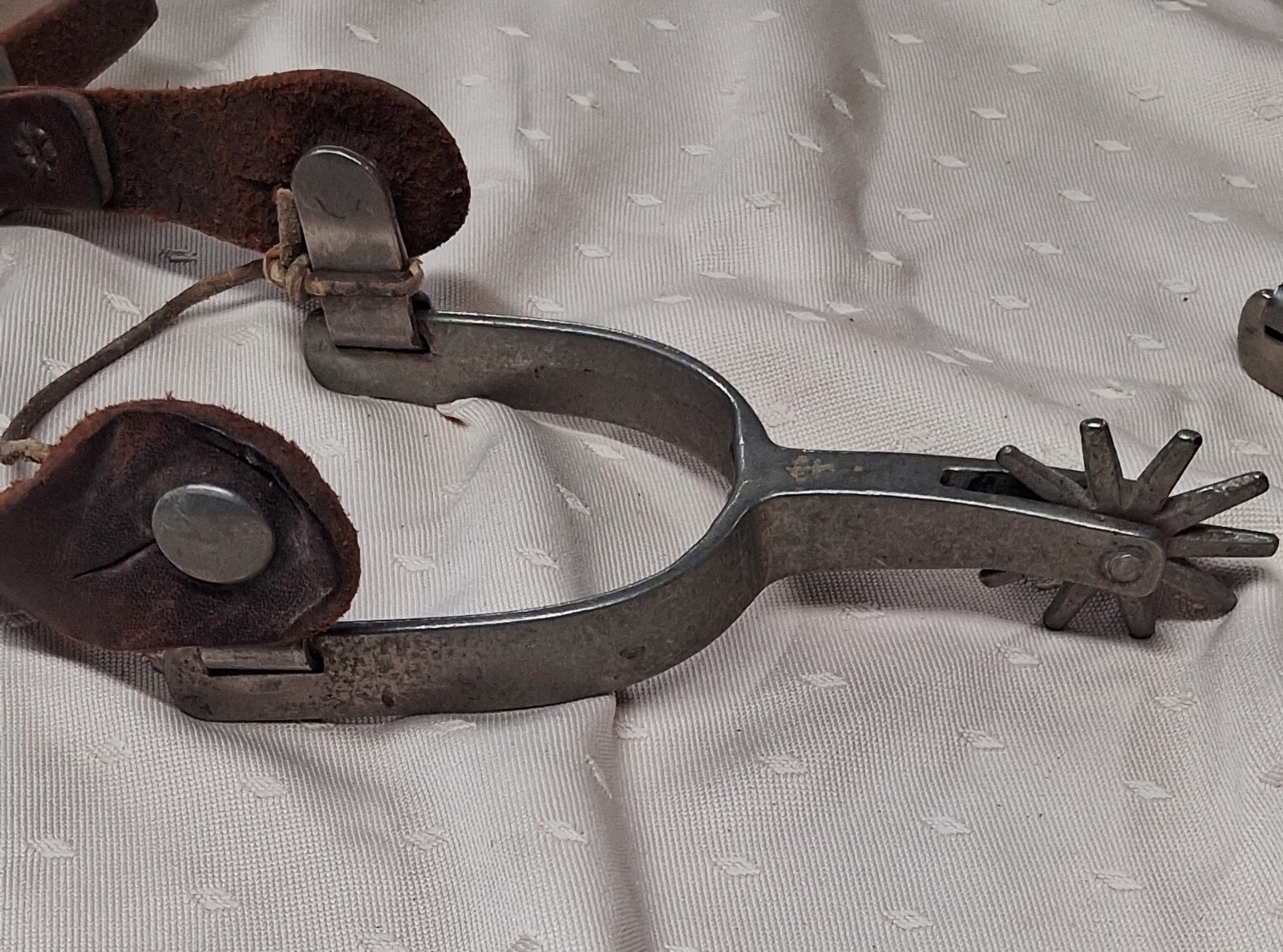 Vintage Anchor Brand Aluminum Comboy/Western Heart Spurs