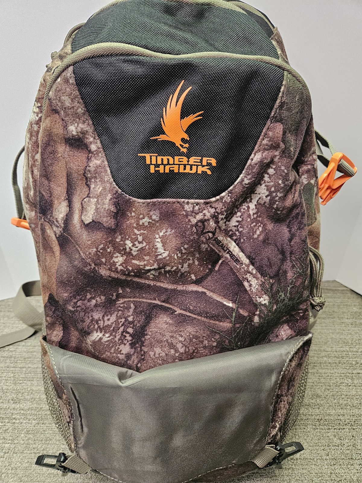 Realtree Edge "Timber Hawk" Camouflage Hunting Daypack 29.5L