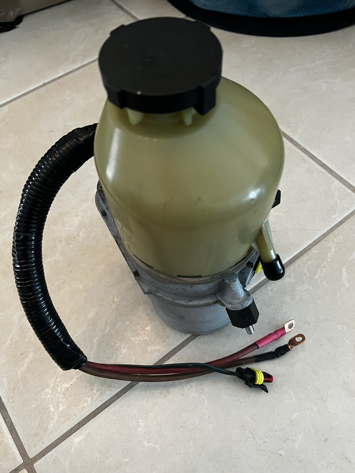 Mercury Verado power steering pump, Gen B