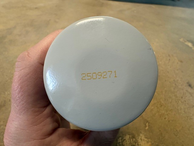 (2) Genuine Nissan Infiniti Oil Filter 15208-65F0A w/gaskets SAME AS DEALER