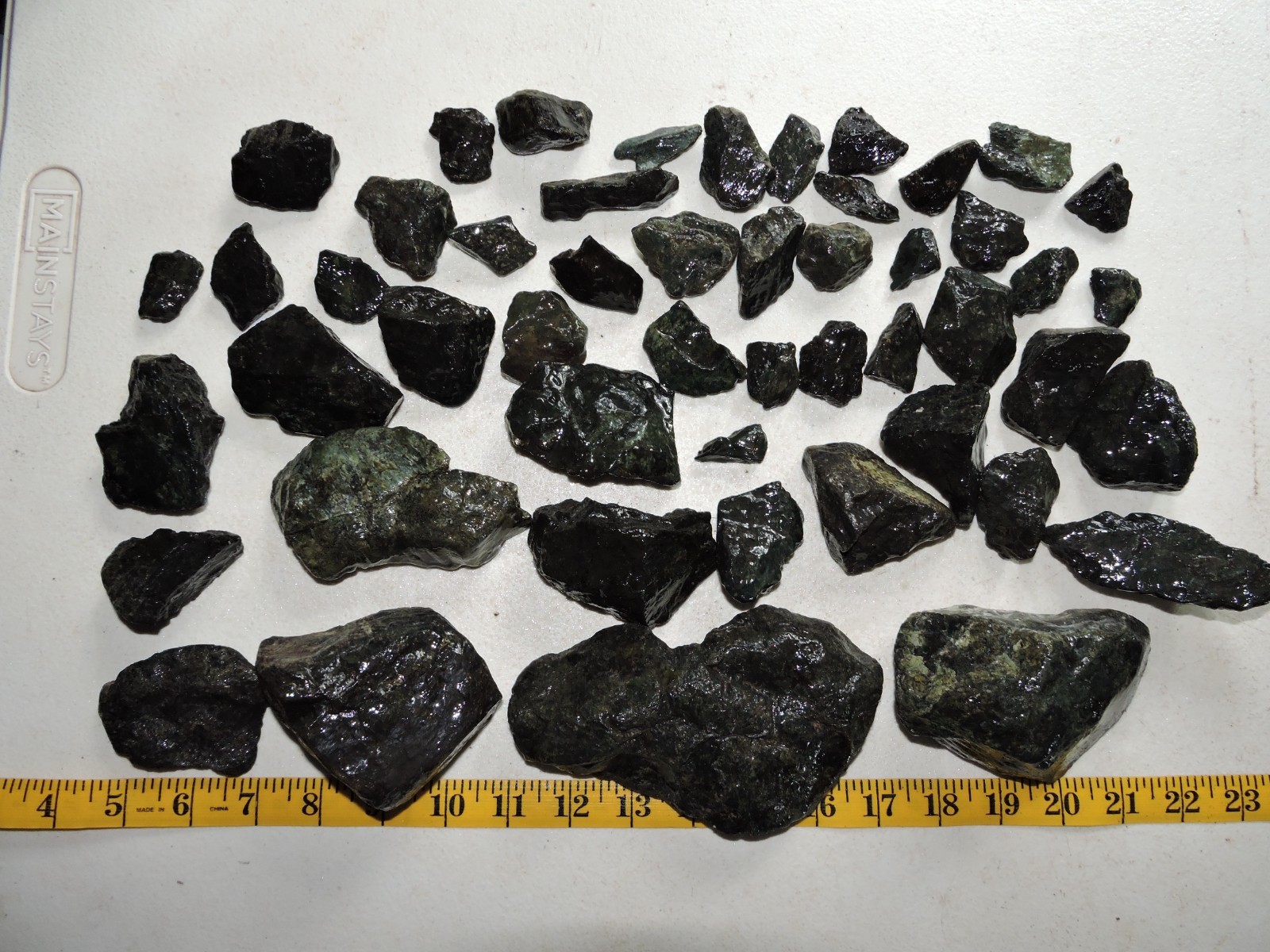 OREGON DARK GREEN SERPENTINE Rough Stones. *MAGNETIC* 100% Natural (8 lb)
