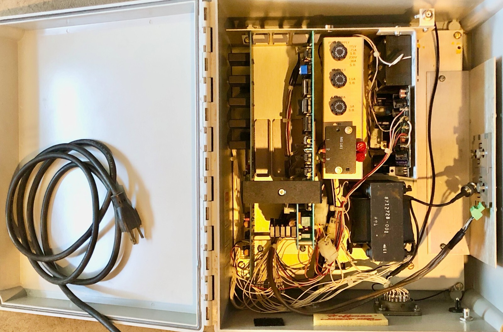Cohu Microprocessor Camera Control Receiver Hoffman Enclosure MPC-D-146