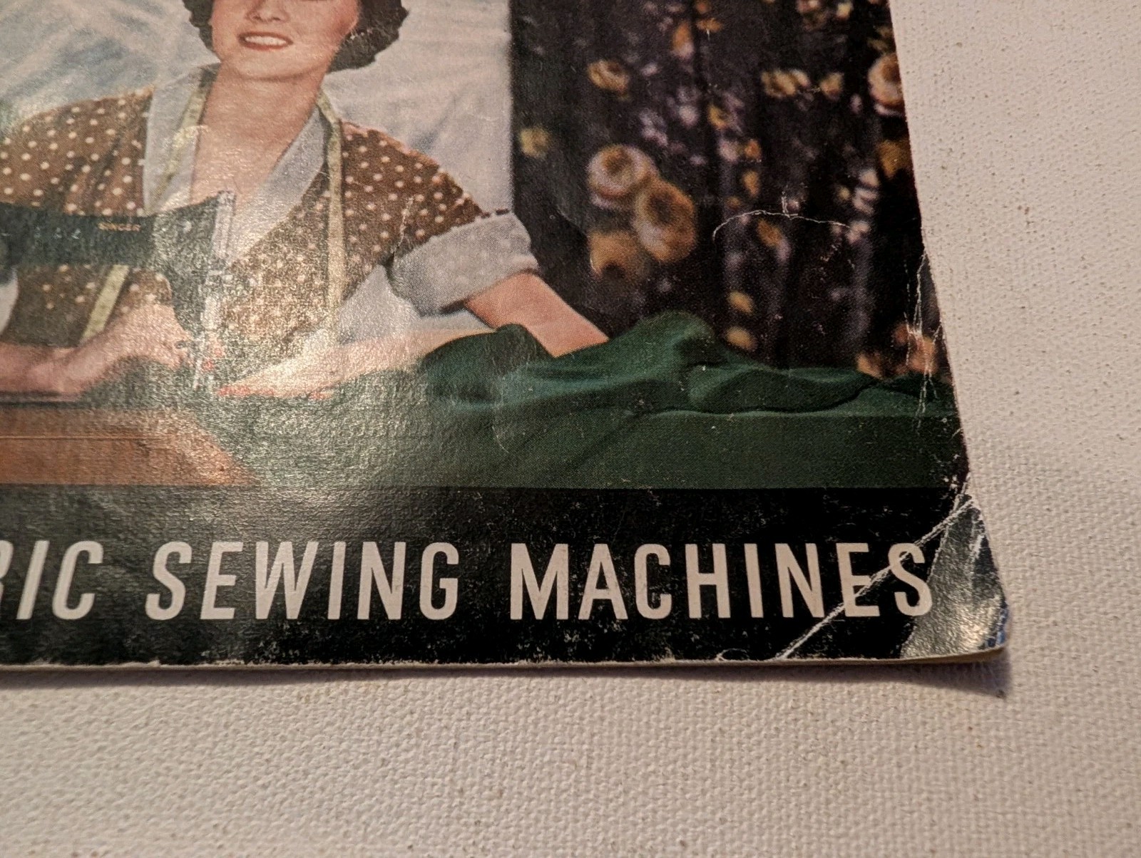 Vintage Singer Electric Sewing Machines Models Catalog Brochure Featherweight