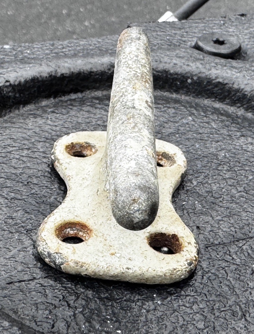 Antique Cast Iron Boat Cleat 3 1/4” Nautical Mooring Hardware Patina