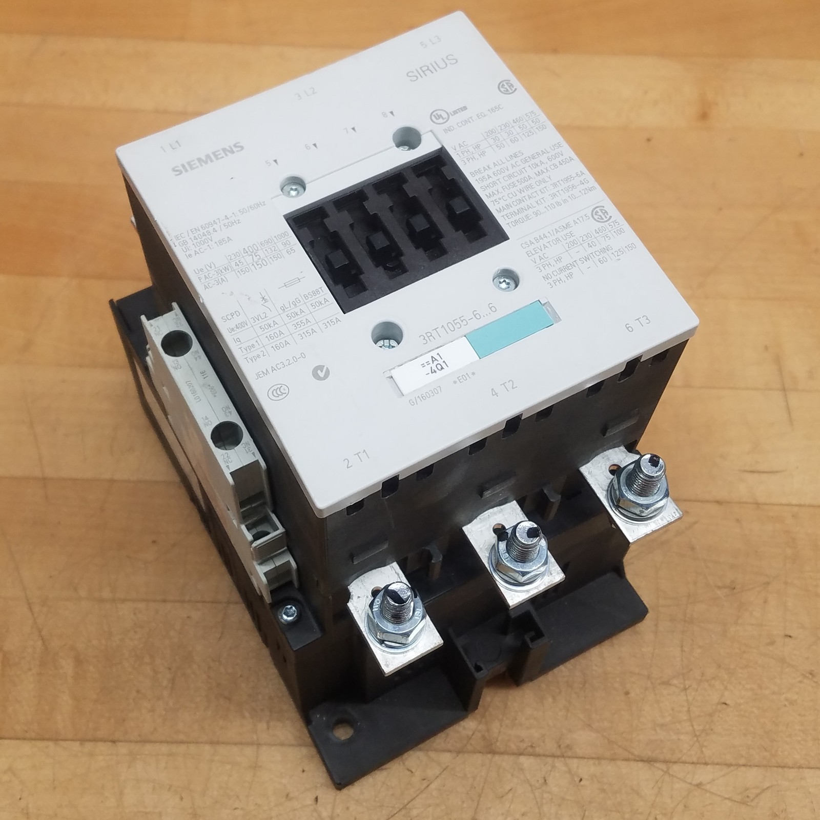 Siemens 3RT1055-6AB36 Contactor, 195A, 600V AC - USED