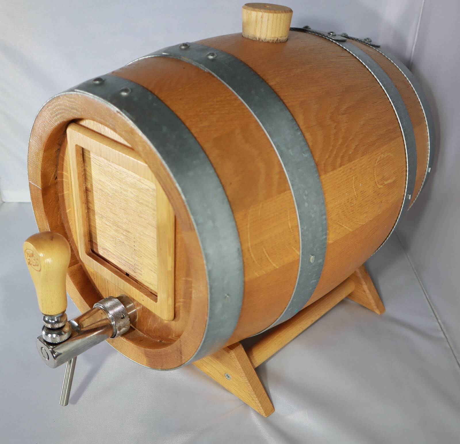 Wood Display Barrel for Bourbon, Whisky, Rye, etc. - holds up to 5 Liters