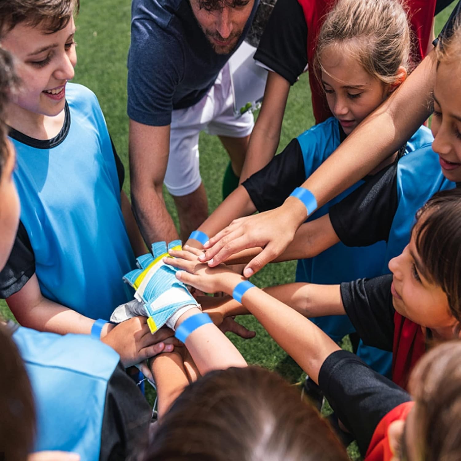 1400 Packs Paper Wristbands for Events, 7 Colors Waterproof Neon Party Wristb...