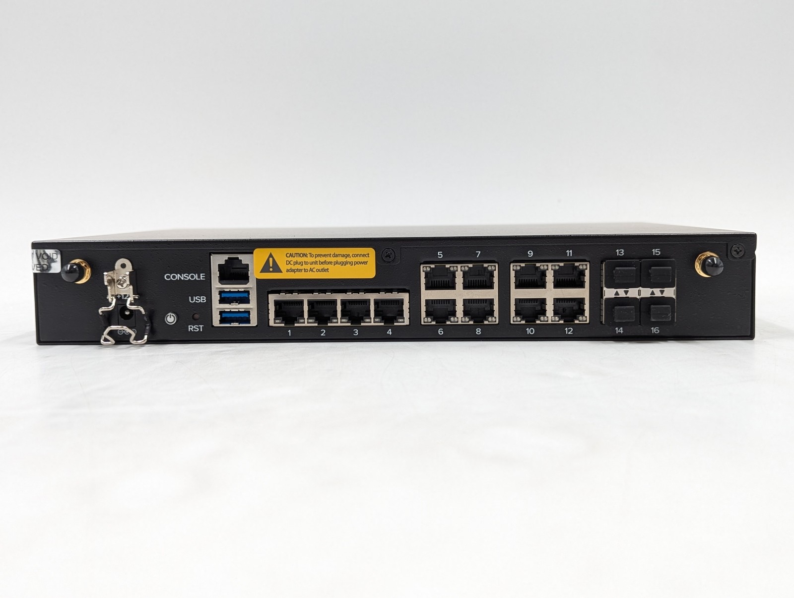 Barracuda Firewall Network Security Appliance System (SCB-1725A-BC1) Black