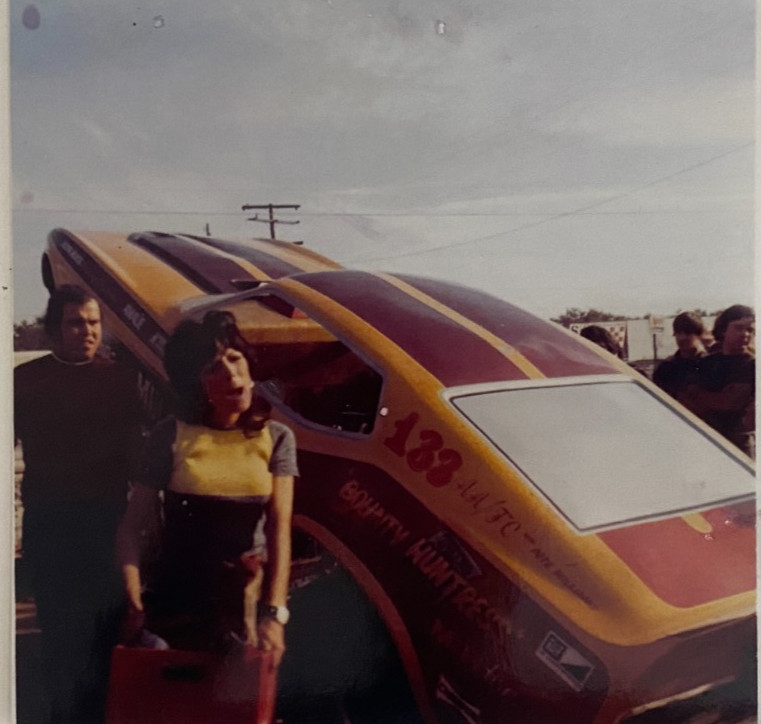 SHIRLEY MULDOWNEY SIGNED NHRA VTG DRAG RACING AD AND PHOTO