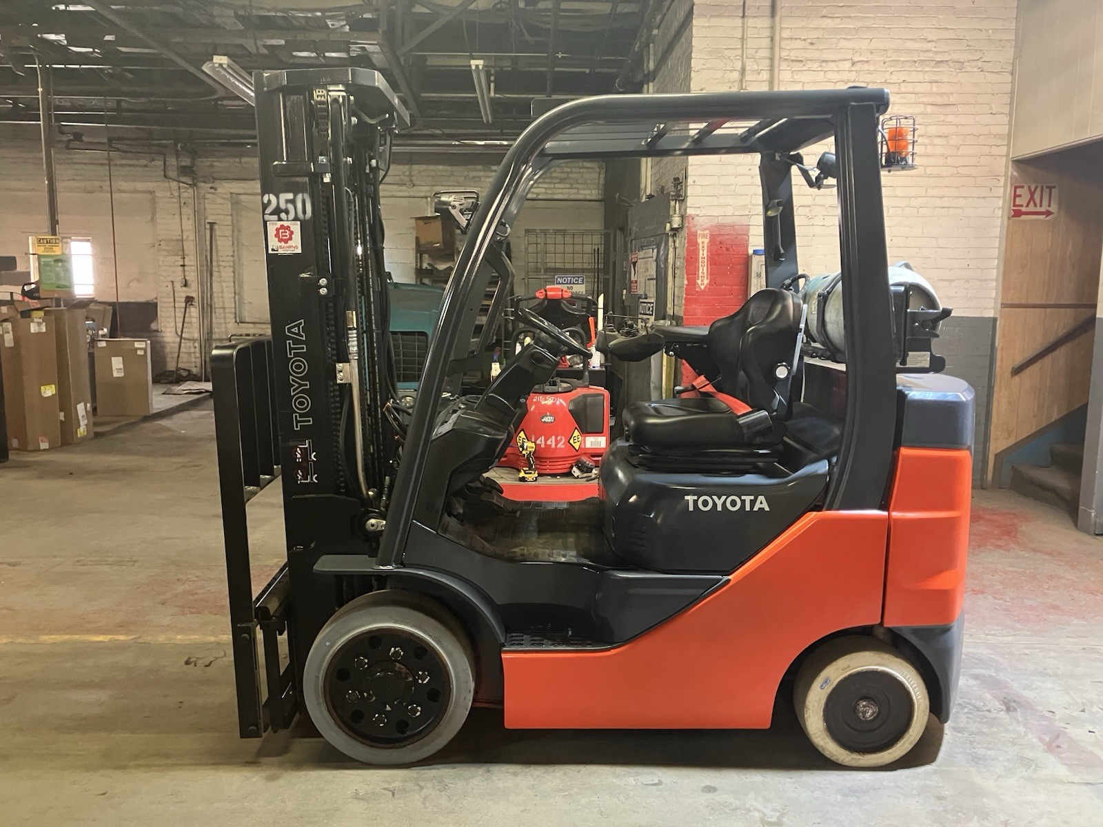 2021 Toyota 5000 LB Forklift With SS and Triple Mast