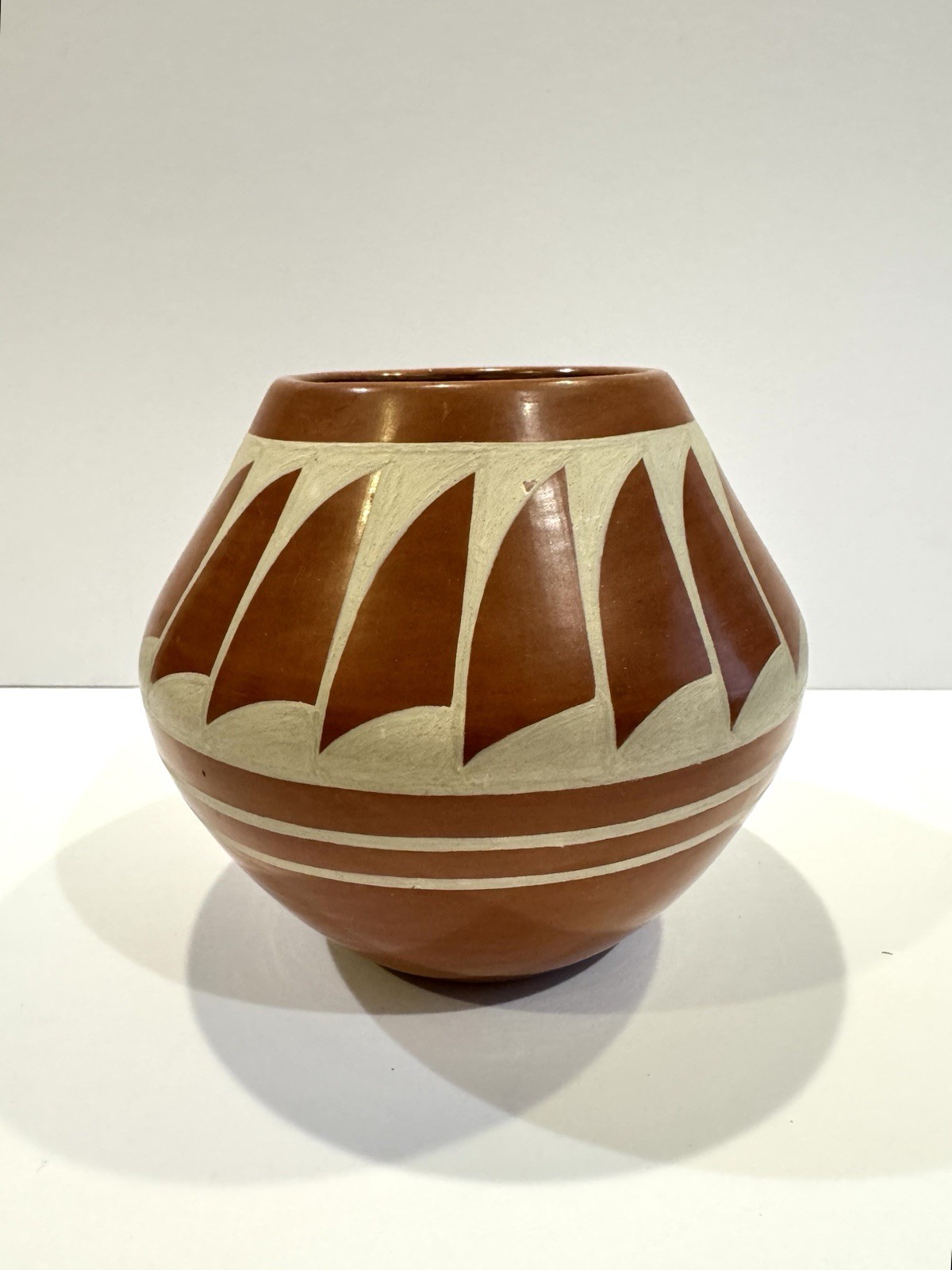 VERY FINE Albert & Josephine Vigil Red Pottery Vase San Ildefonso Pueblo 6"