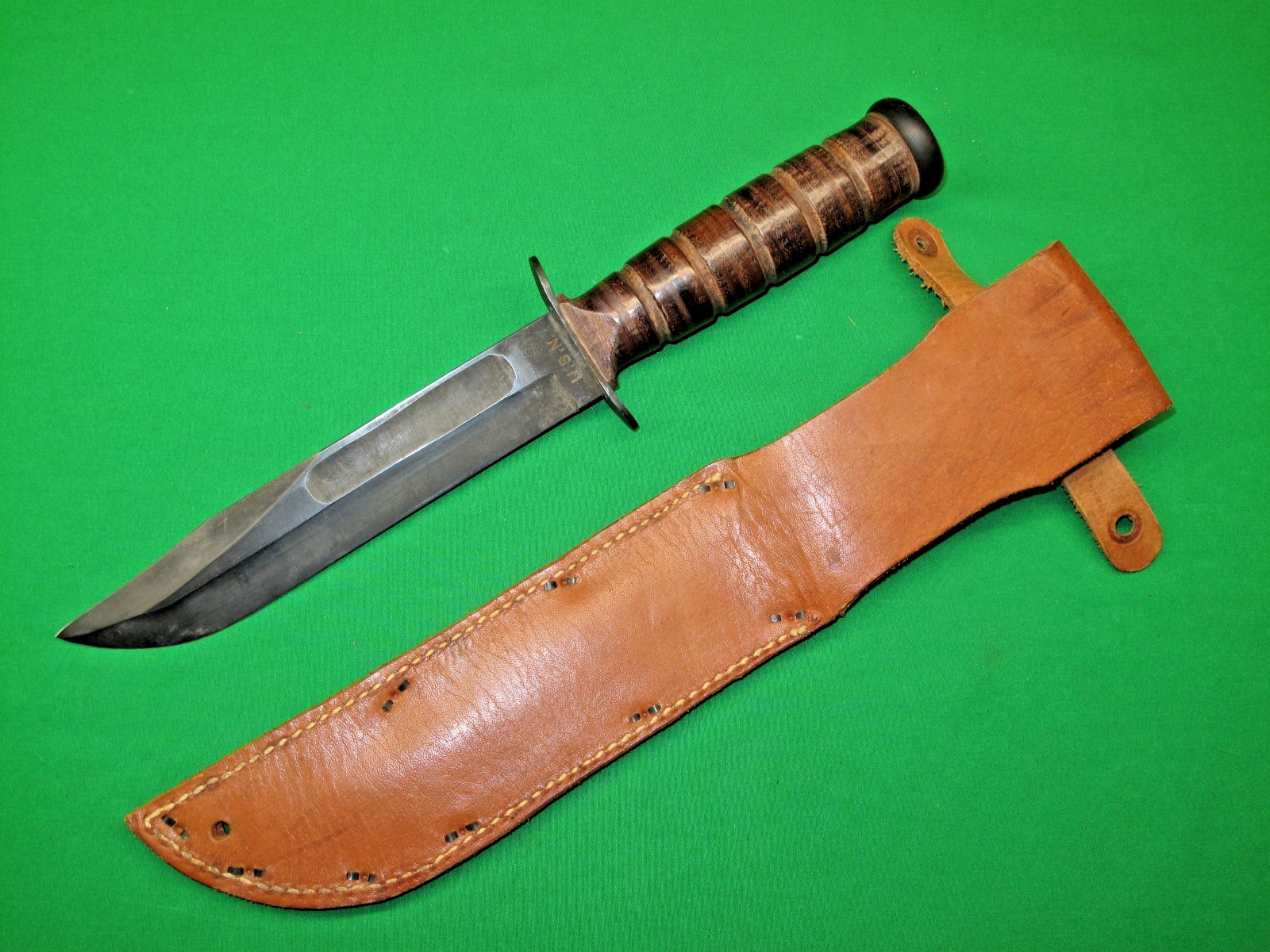 RARE US MARK 2 CAMILLUS KNIFE 1st VARIATION SCREW POMMEL