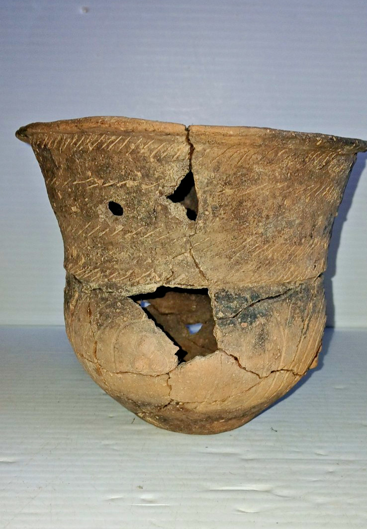 Pre-Columbian Native American Indian Mississippian Partial Pottery Jar Artifact