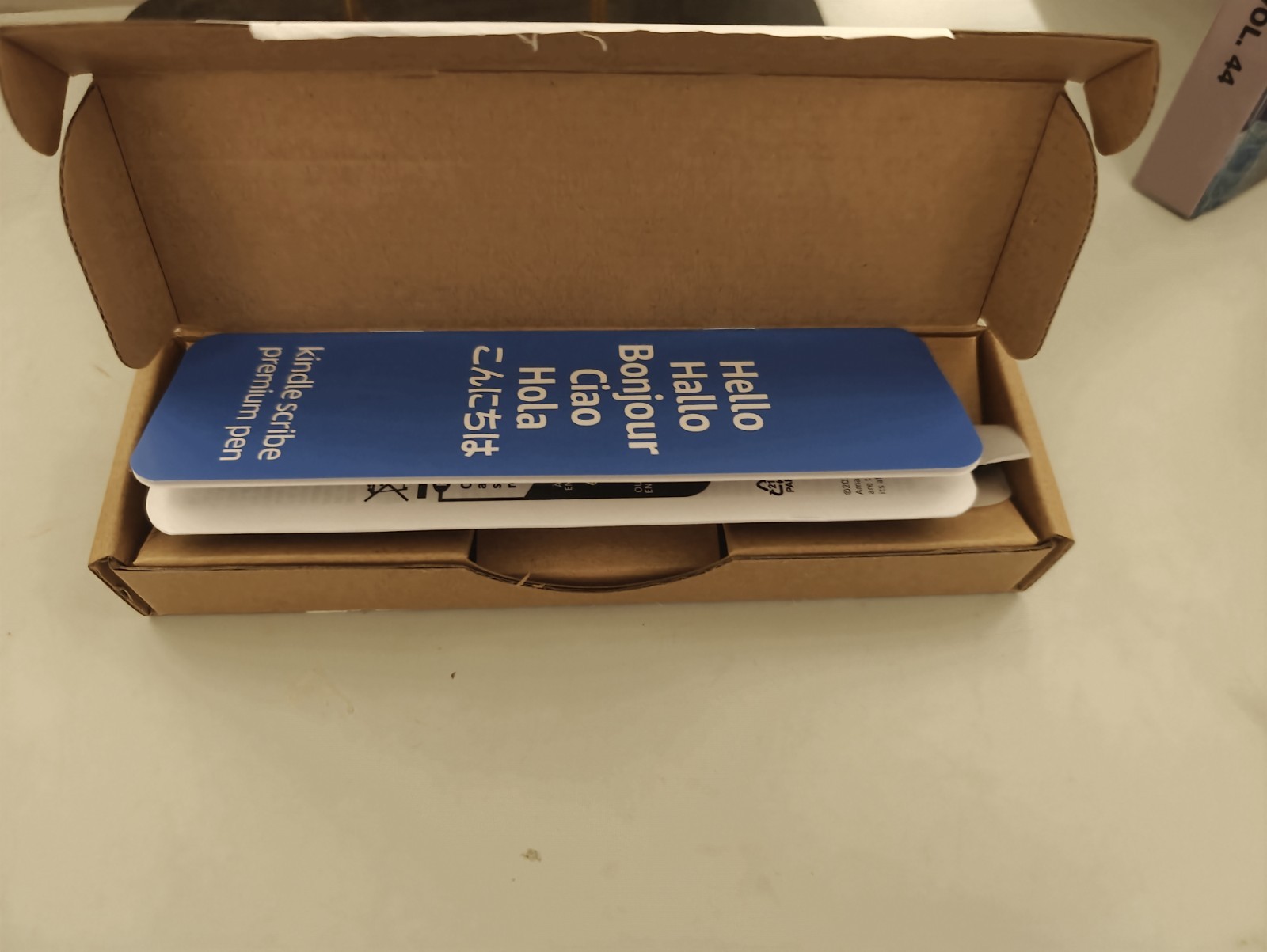 Black Kindle Scribe Premium Pen with Erase Mr and replacement tips