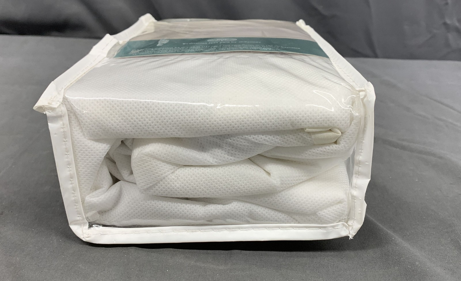 NEW IN PACKAGE Home Expressions J.C. Penney Tailored Ivory Bedskirt